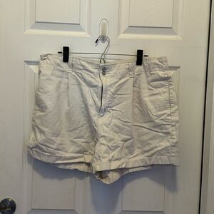 Levi’s White Jean Shorts Size 18